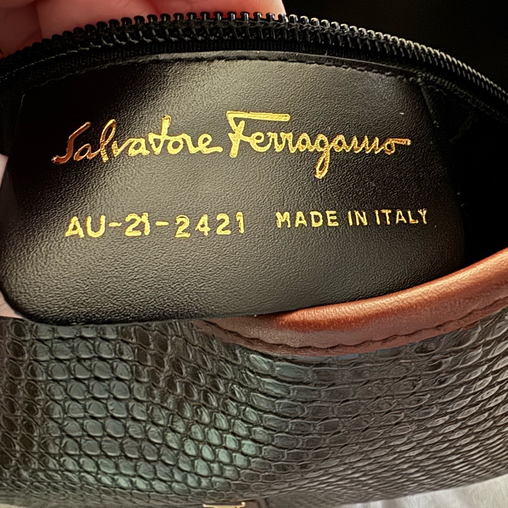 Salvatore Ferragamo Brown Leather Hobo Bag EUC Has COA - Picture 4 of 11
